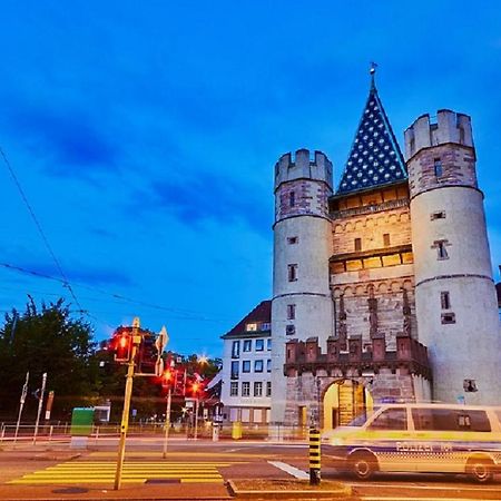 Xl City Center Apartment-Contactless Check-In Базел Екстериор снимка